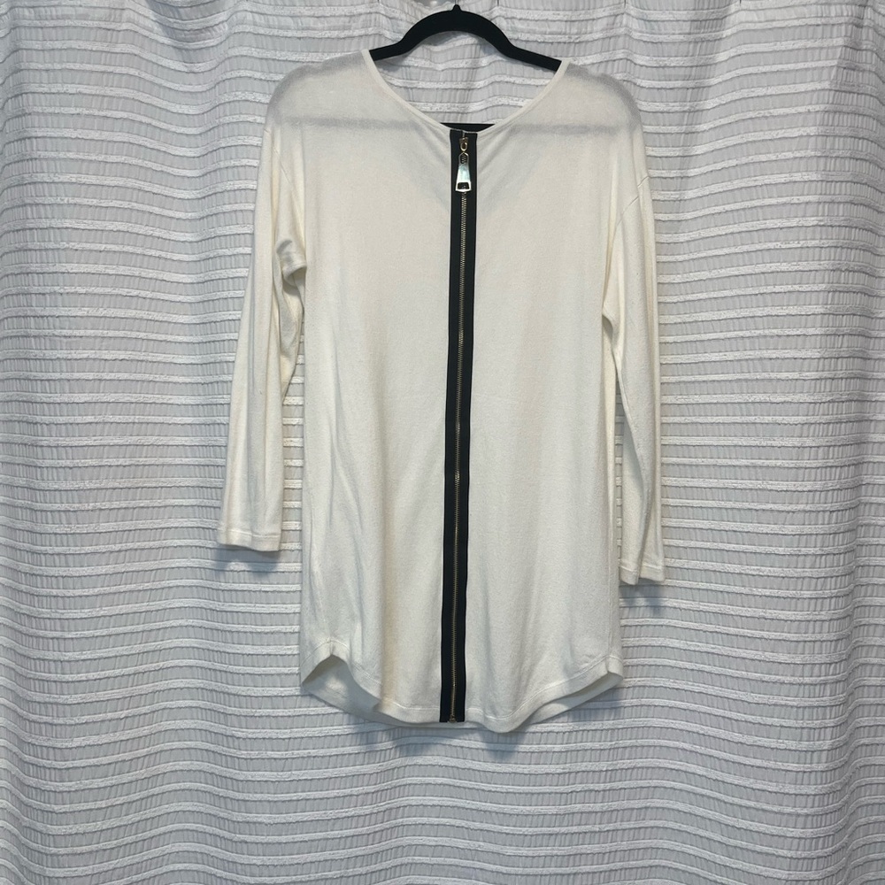 Soft Surroundings White Long Sleeve tunic - Picture 3 of 5